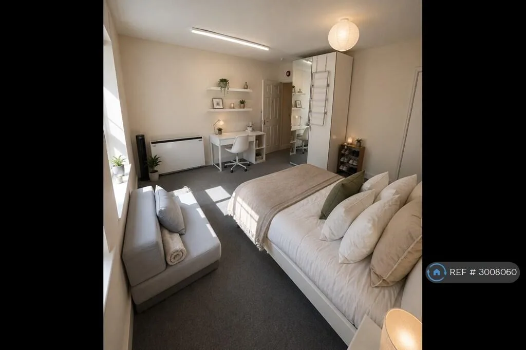 5 bedroom flat for rent