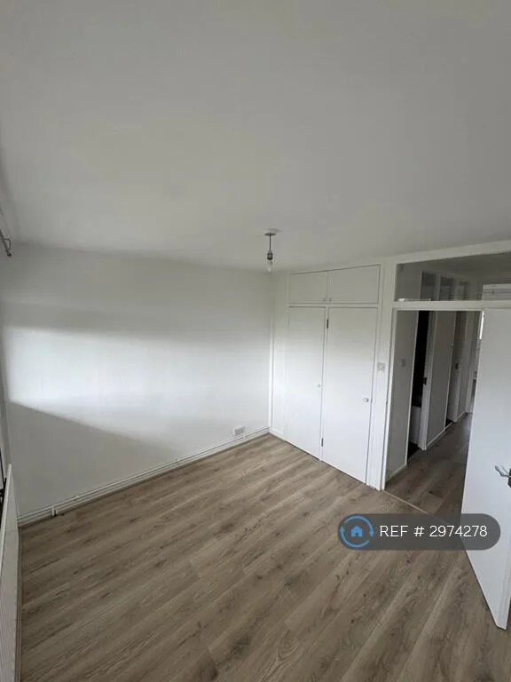 2 bedroom maisonette for rent