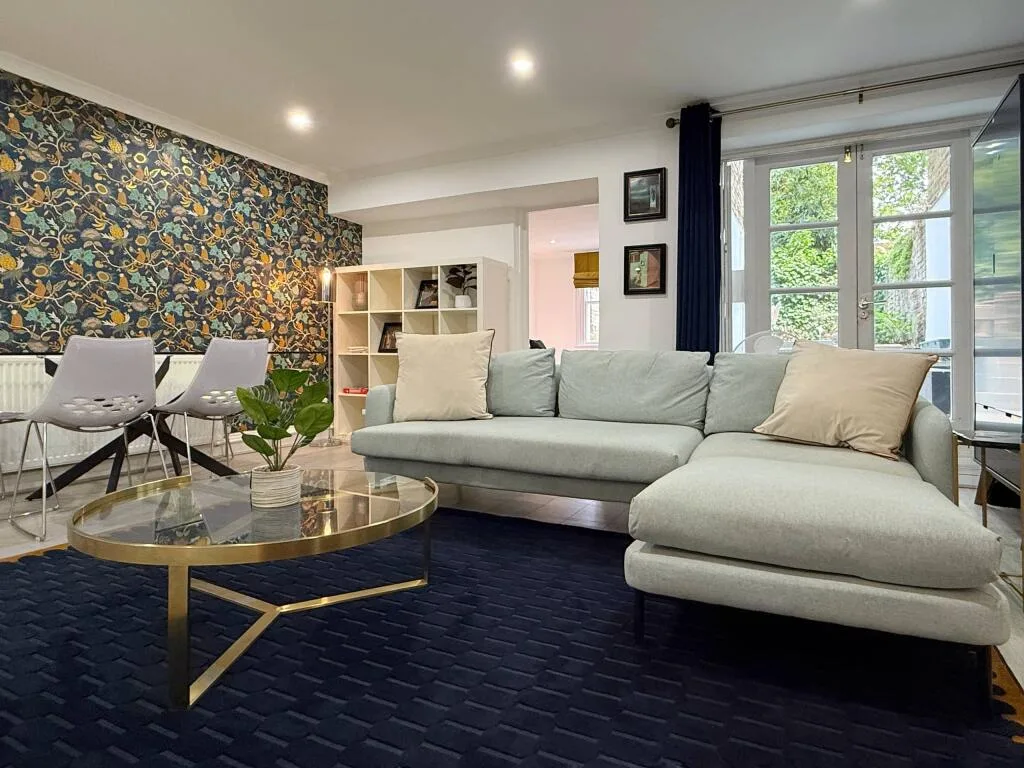 2 bedroom apartment for rent