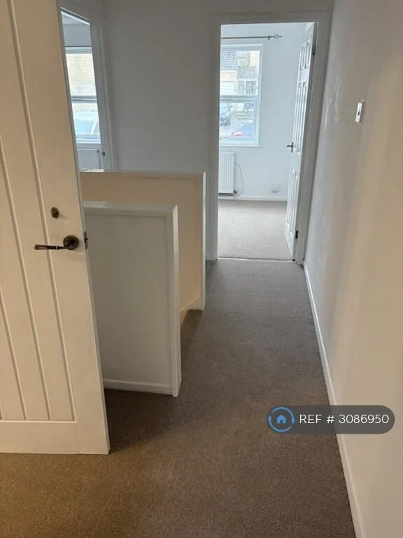 3 bedroom end of terrace house for rent