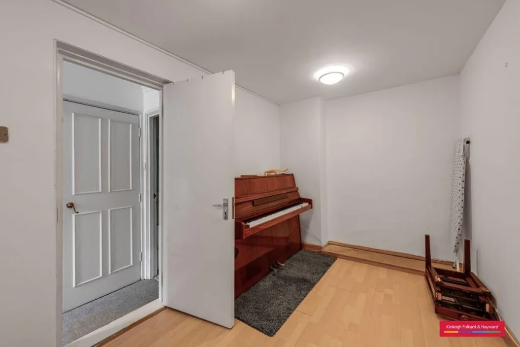 1 bedroom house for rent
