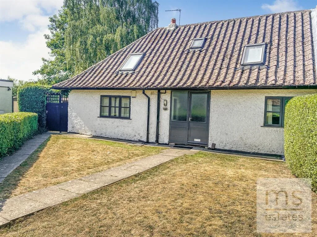 5 bedroom semi-detached house for rent