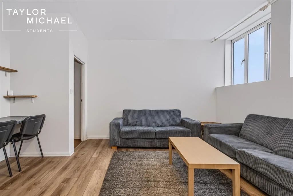 5 bedroom apartment for rent