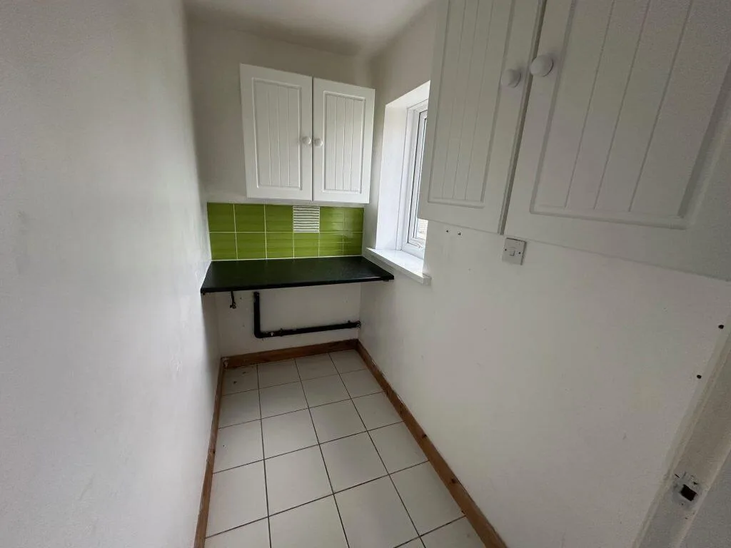 2 bedroom semi-detached house for rent