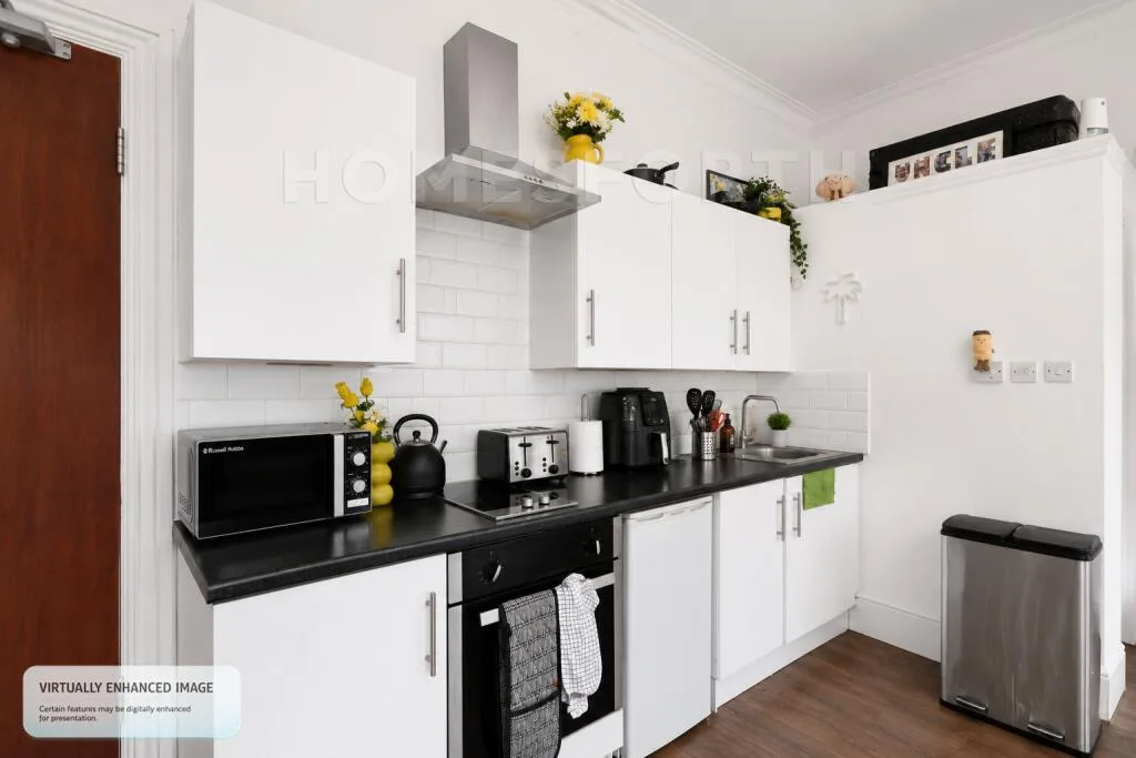 Studio flat for rent