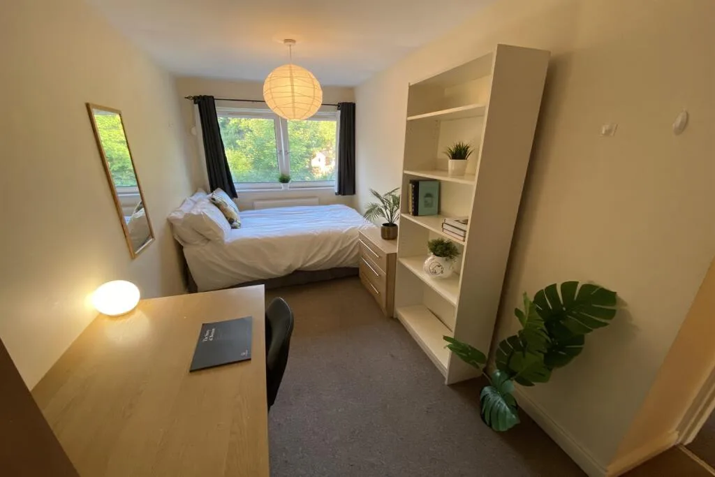 6 bedroom terraced house for rent