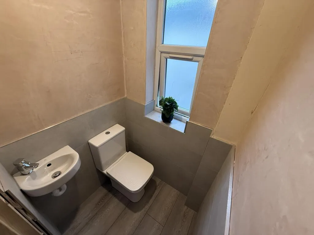 5 bedroom house for rent