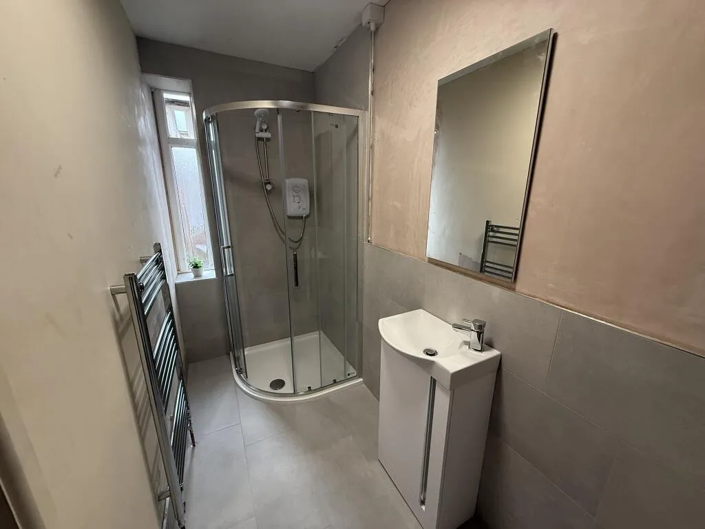 5 bedroom house for rent