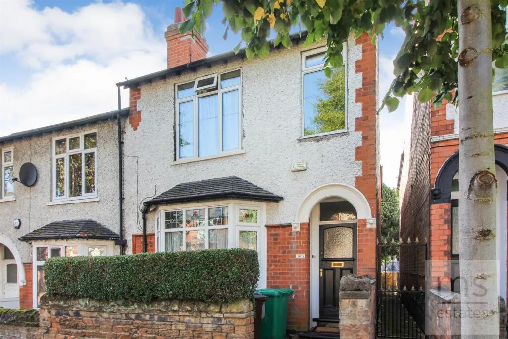 5 bedroom end of terrace house for rent