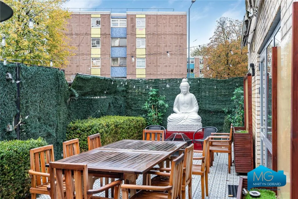 3 bedroom apartment for rent