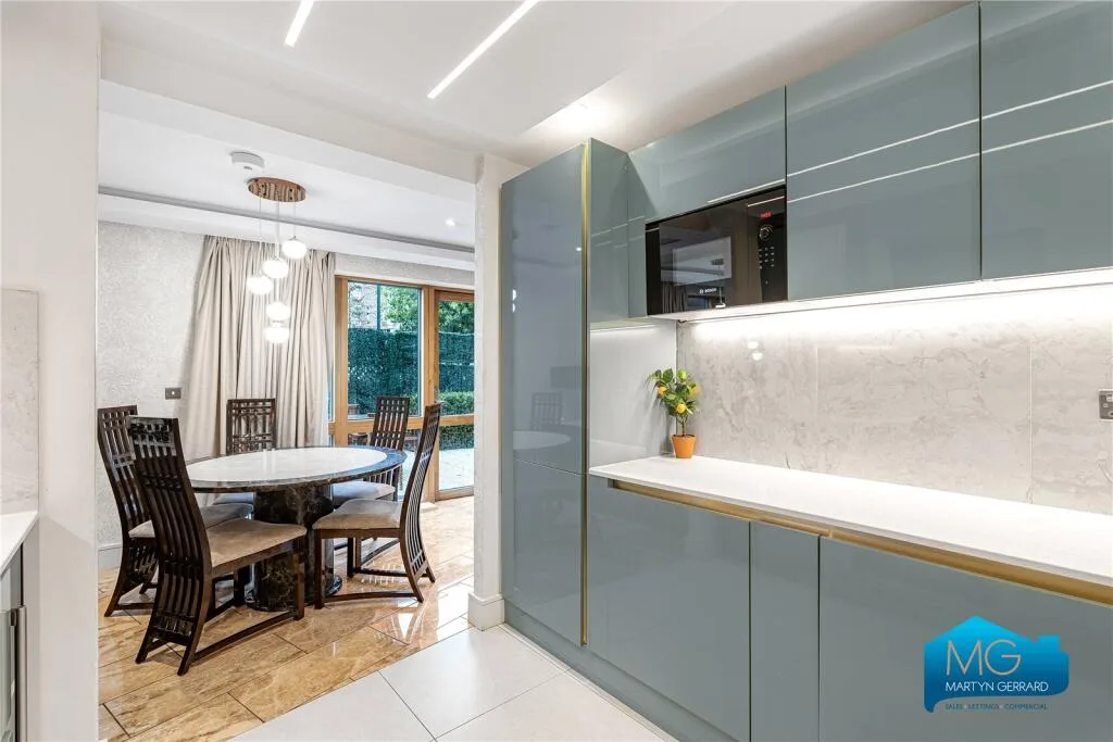 3 bedroom apartment for rent