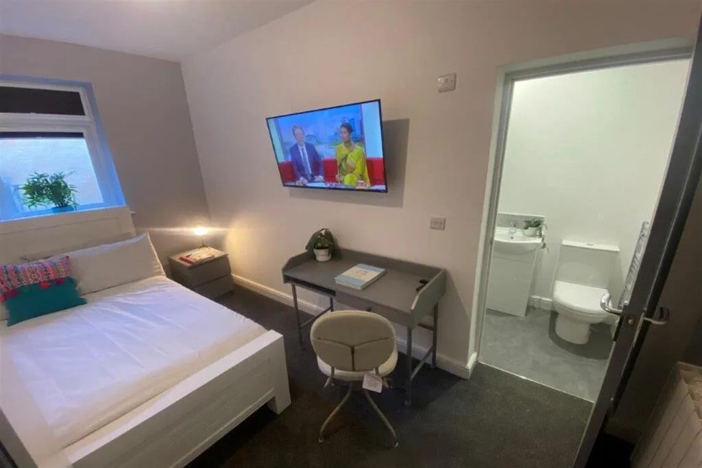 5 bedroom apartment for rent