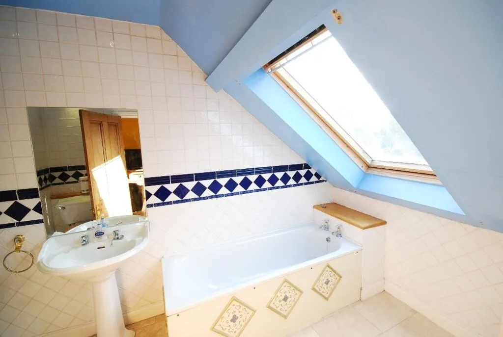 6 bedroom terraced house for rent