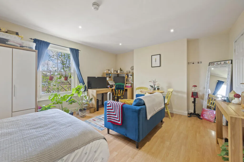 Studio apartment for rent