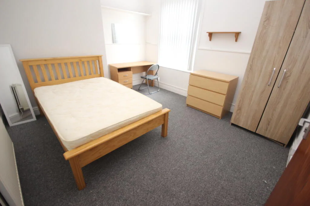 4 bedroom terraced house for rent