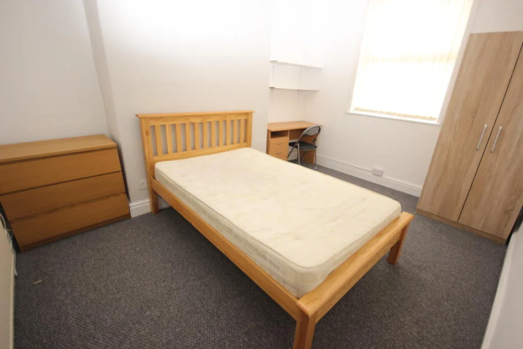 4 bedroom terraced house for rent