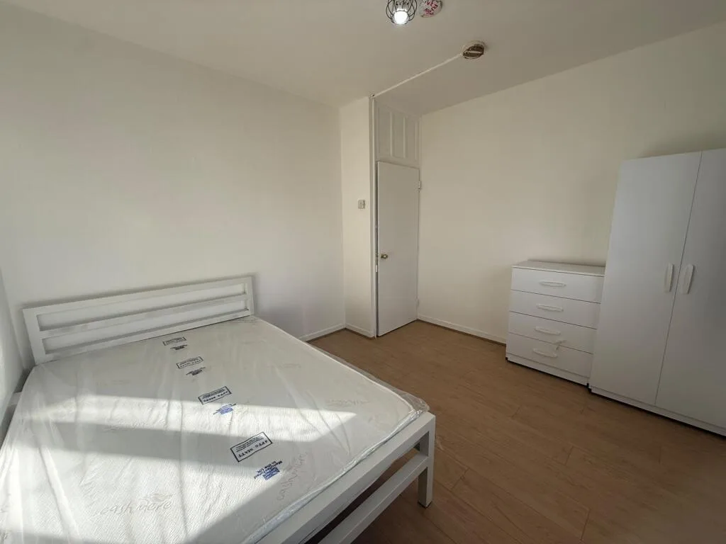 4 bedroom flat for rent