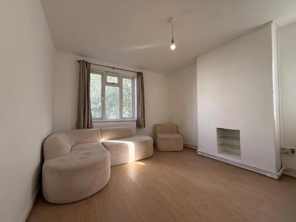 4 bedroom flat for rent
