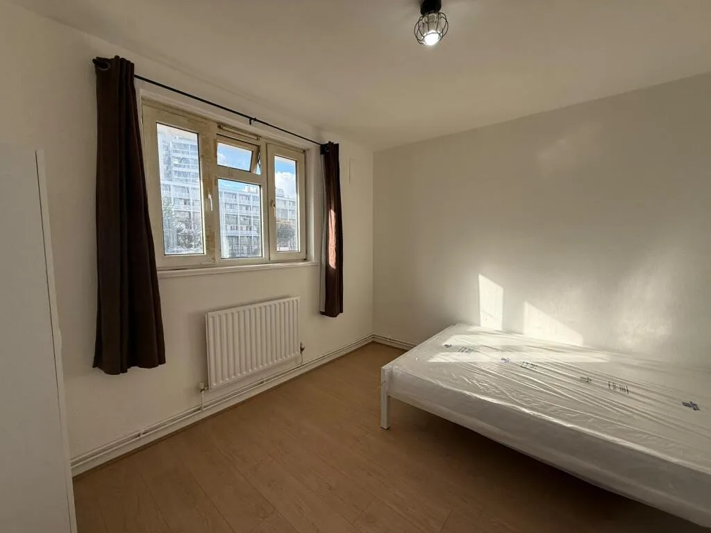4 bedroom flat for rent