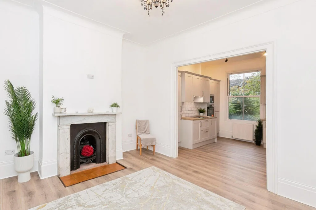 4 bedroom terraced house for rent