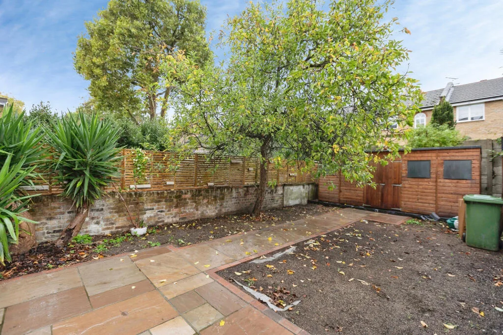4 bedroom terraced house for rent