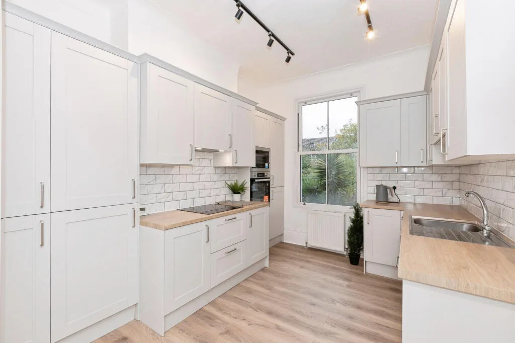 4 bedroom terraced house for rent