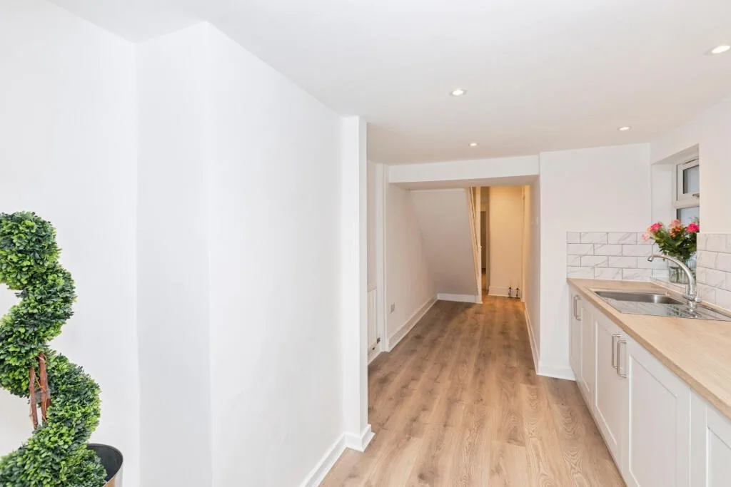 4 bedroom terraced house for rent