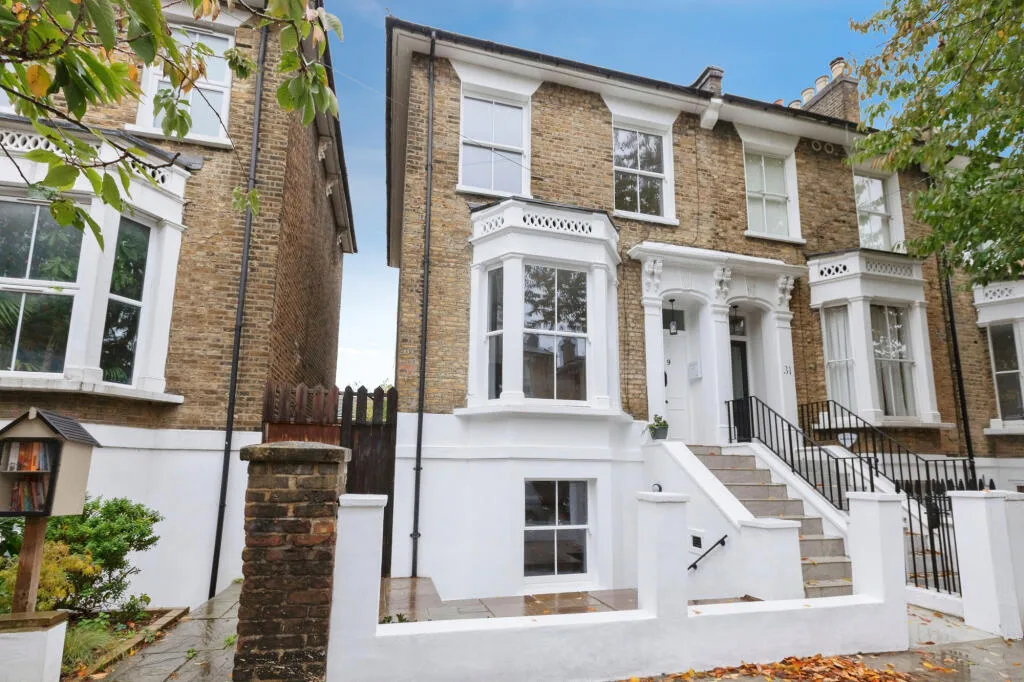 4 bedroom terraced house for rent