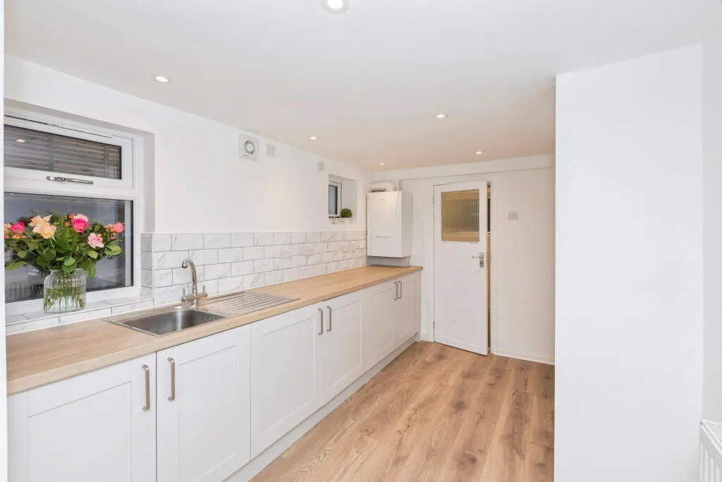 4 bedroom terraced house for rent