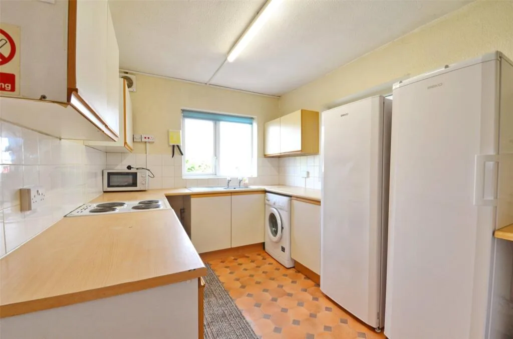 6 bedroom terraced house for rent