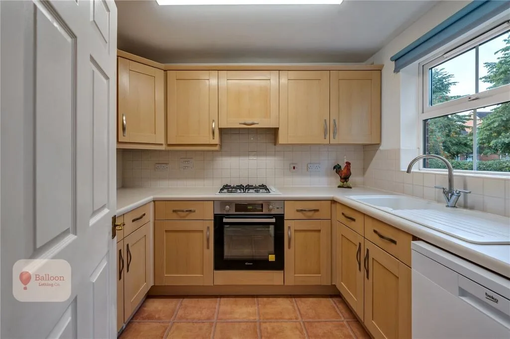 4 bedroom terraced house for rent
