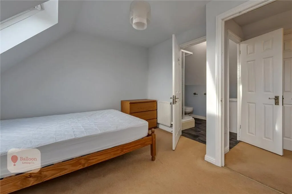 4 bedroom terraced house for rent