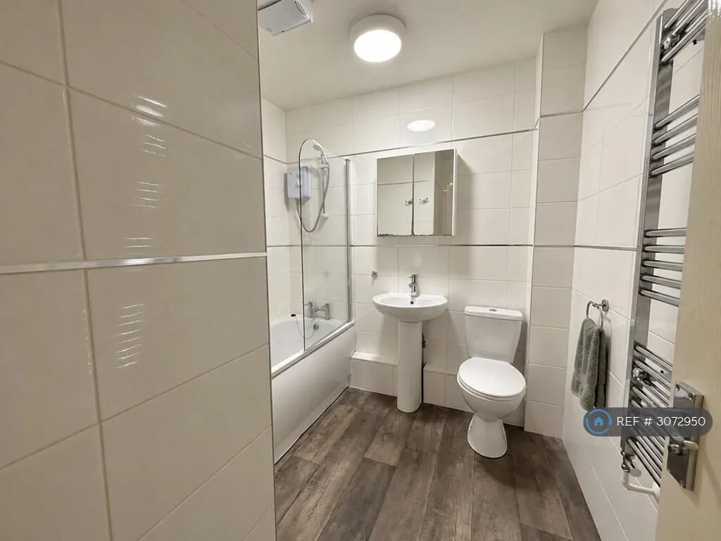 3 bedroom flat for rent