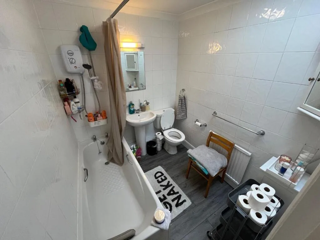 3 bedroom flat for rent