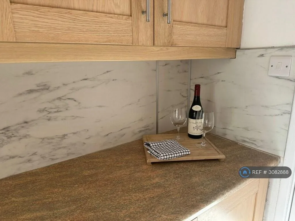 4 bedroom semi-detached house for rent