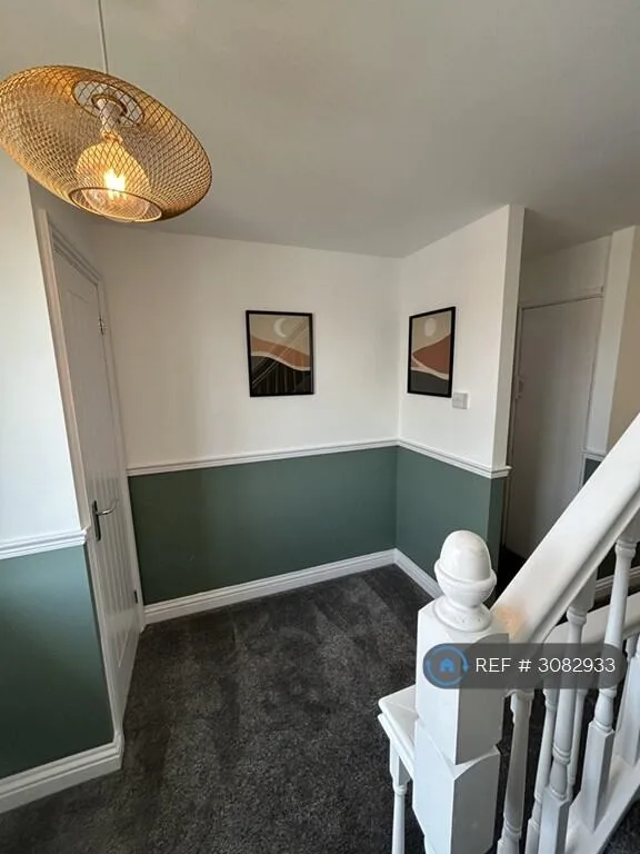 5 bedroom terraced house for rent