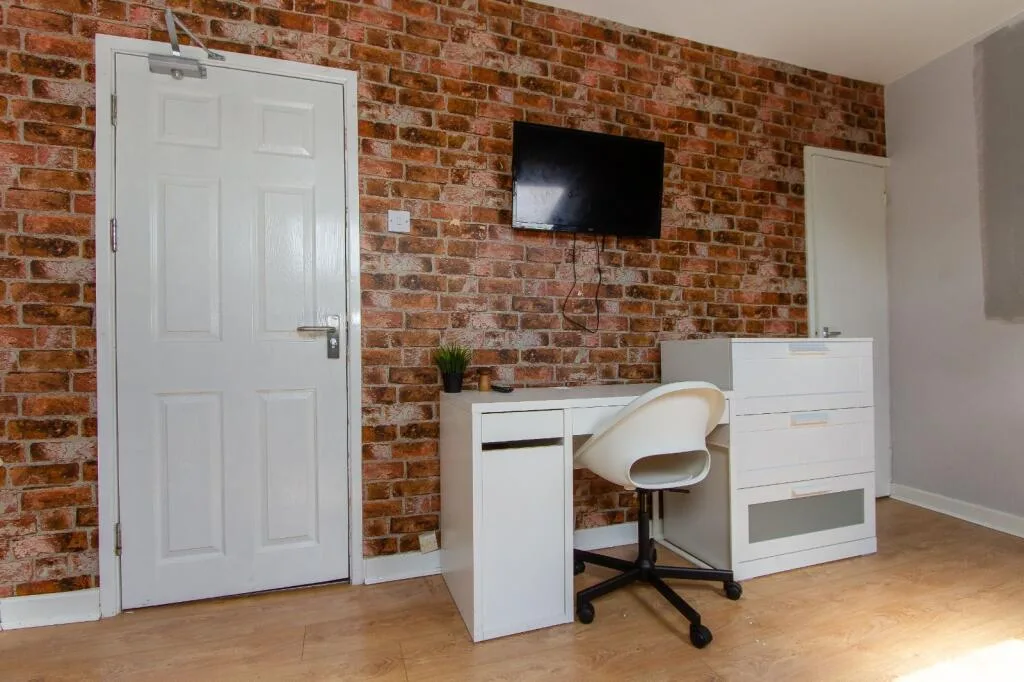 3 bedroom flat for rent