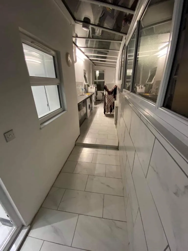 8 bedroom semi-detached house for rent