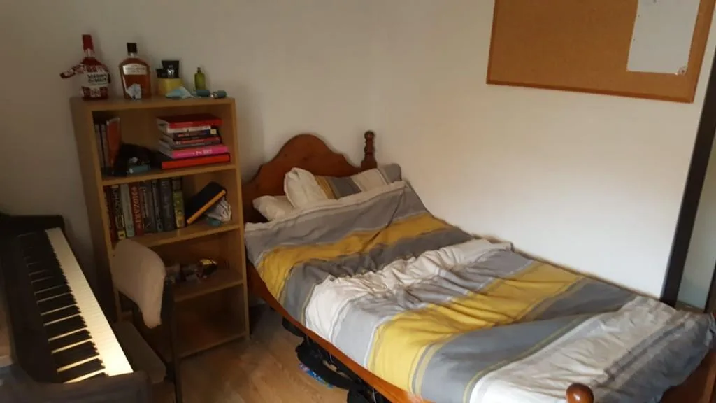 8 bedroom semi-detached house for rent