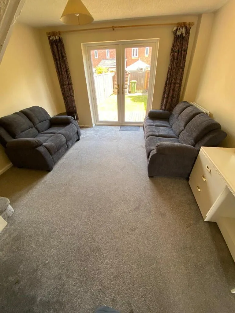 2 bedroom semi-detached house for rent