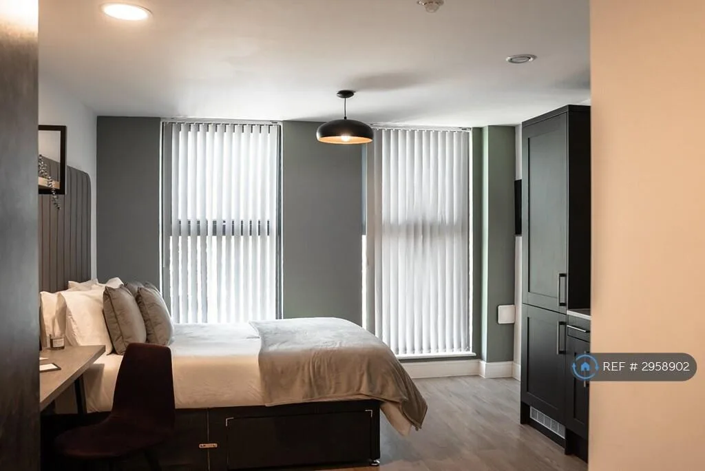 Studio flat for rent