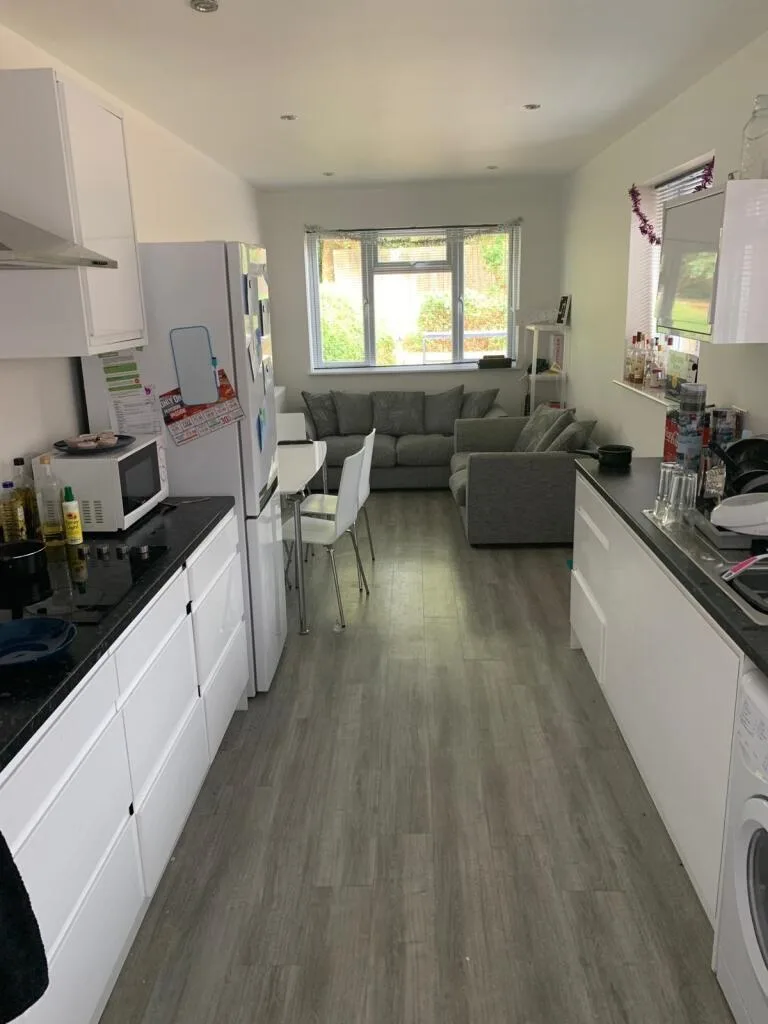 5 bedroom house for rent