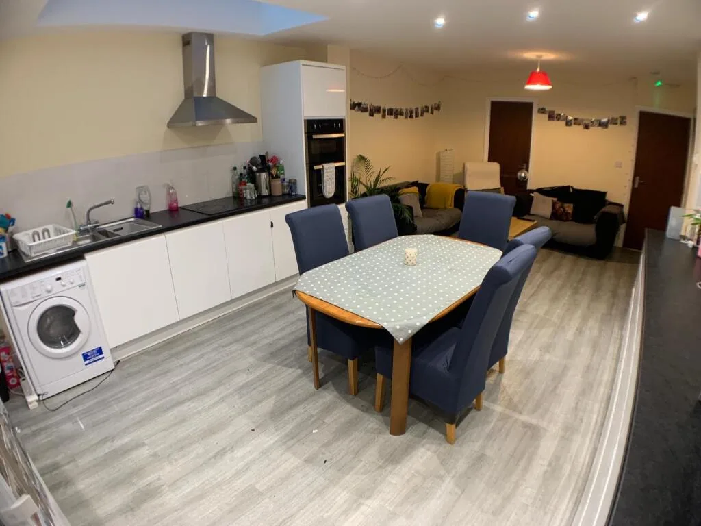 5 bedroom house for rent