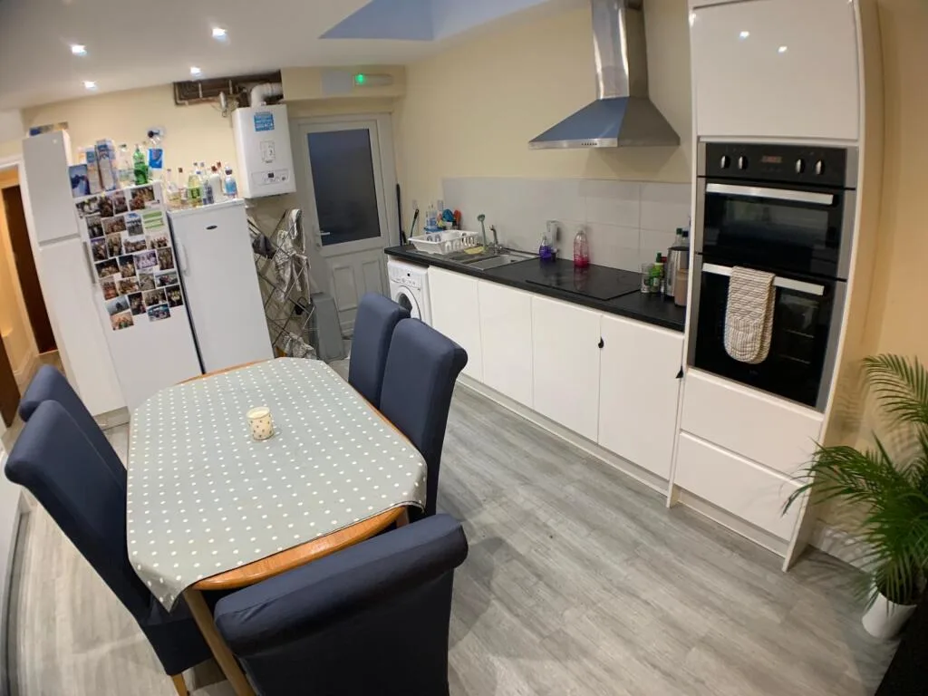 5 bedroom house for rent