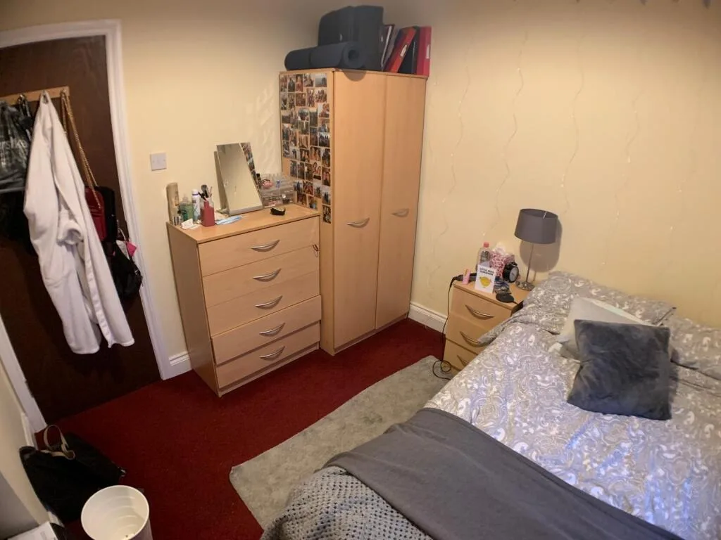 5 bedroom house for rent