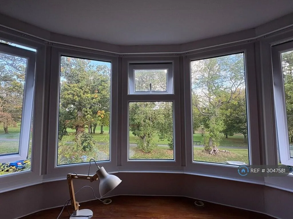 3 bedroom semi-detached house for rent
