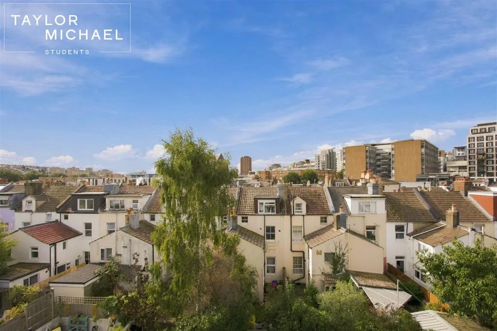 6 bedroom terraced house for rent