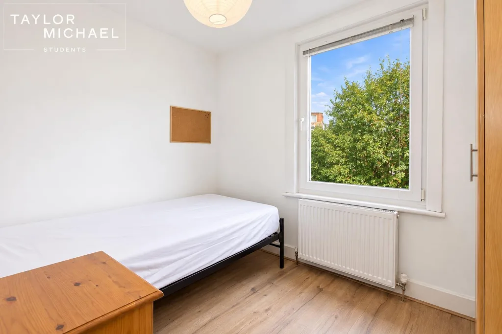 6 bedroom terraced house for rent