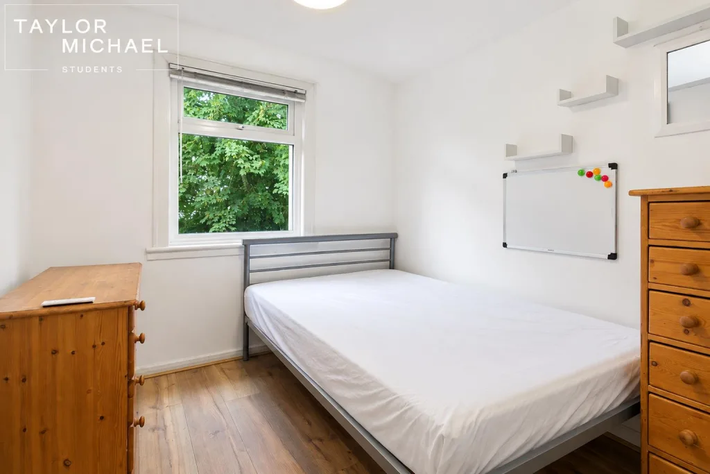 6 bedroom terraced house for rent