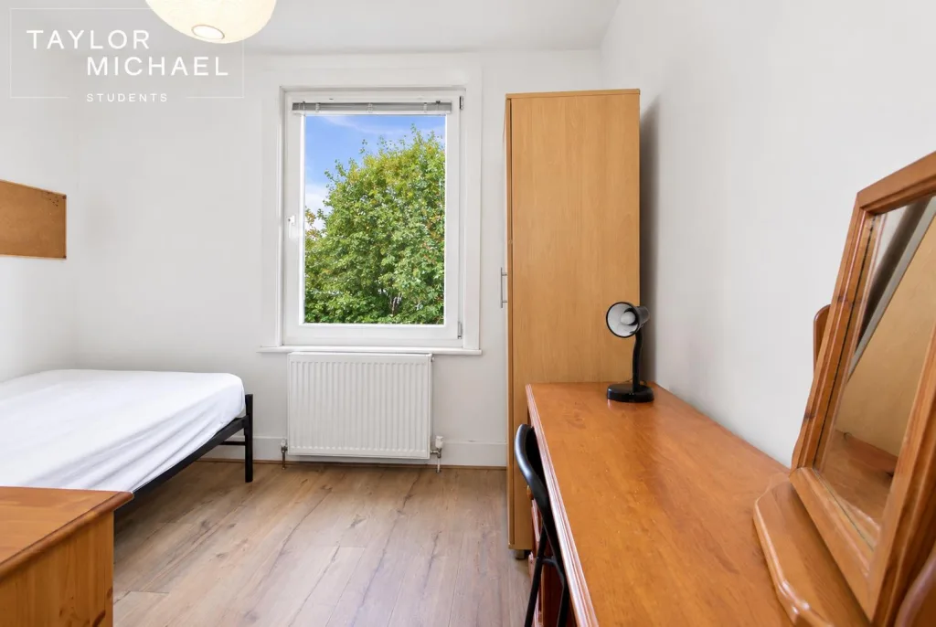 6 bedroom terraced house for rent